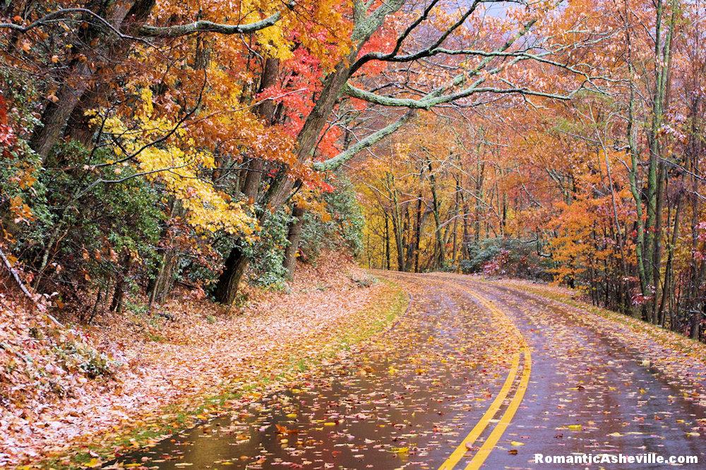 The fall colors of Blue Ridge Parkway, courtesy of Romantic Asheville